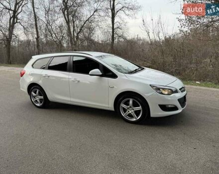 Белый Опель Астра, объемом двигателя 1.69 л и пробегом 278 тыс. км за 7299 $, фото 4 на Automoto.ua