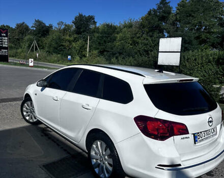Опель Астра 2015 в Подгайцах на Automoto.ua Белый Опель Астра, объемом двигателя 1.6 л и пробегом 239 тыс. км за 8200 $, фото 2 на Automoto.ua
