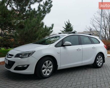 Белый Опель Астра, объемом двигателя 1.6 л и пробегом 211 тыс. км за 9300 $, фото 1 на Automoto.ua