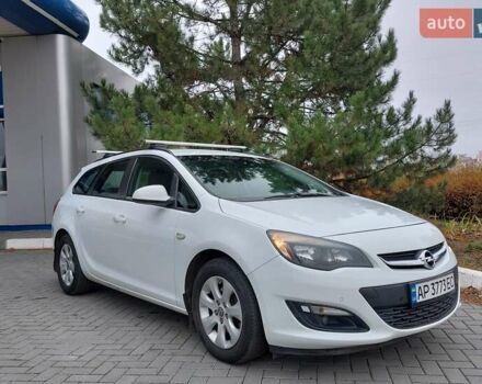 Белый Опель Астра, объемом двигателя 1.6 л и пробегом 211 тыс. км за 9300 $, фото 2 на Automoto.ua
