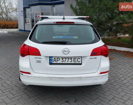 Белый Опель Астра, объемом двигателя 1.6 л и пробегом 211 тыс. км за 9300 $, фото 6 на Automoto.ua