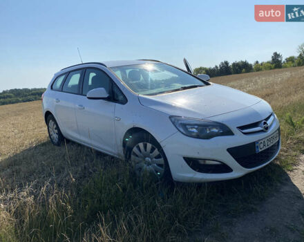 Белый Опель Астра, объемом двигателя 1.3 л и пробегом 250 тыс. км за 7300 $, фото 2 на Automoto.ua