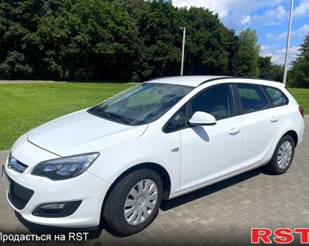 Белый Опель Астра, объемом двигателя 1.6 л и пробегом 244 тыс. км за 8000 $, фото 4 на Automoto.ua