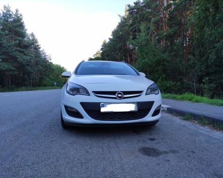 Белый Опель Астра, объемом двигателя 1.6 л и пробегом 235 тыс. км за 8500 $, фото 1 на Automoto.ua