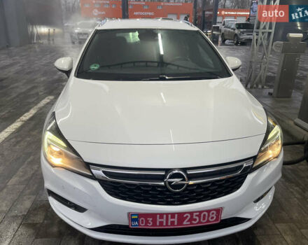 Белый Опель Астра, объемом двигателя 1.6 л и пробегом 221 тыс. км за 9500 $, фото 8 на Automoto.ua