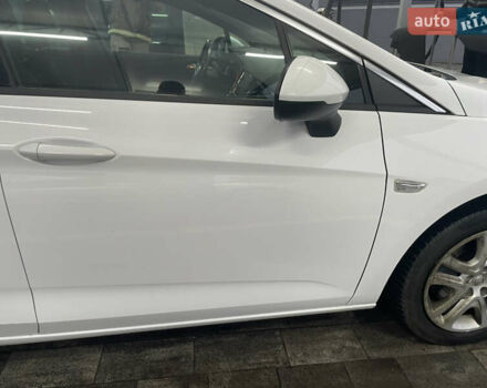 Белый Опель Астра, объемом двигателя 1.6 л и пробегом 221 тыс. км за 9500 $, фото 6 на Automoto.ua