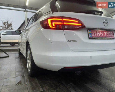 Белый Опель Астра, объемом двигателя 1.6 л и пробегом 221 тыс. км за 9500 $, фото 2 на Automoto.ua
