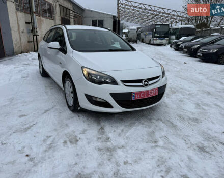 Белый Опель Астра, объемом двигателя 1.6 л и пробегом 198 тыс. км за 7500 $, фото 5 на Automoto.ua