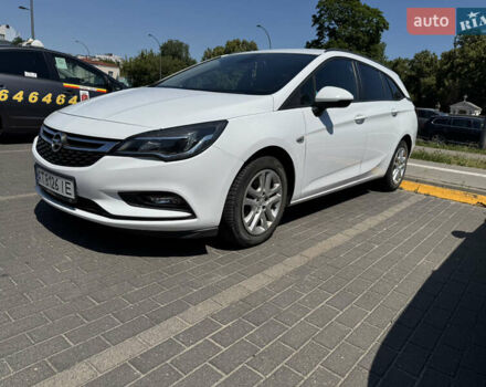 Белый Опель Астра, объемом двигателя 1.6 л и пробегом 161 тыс. км за 11200 $, фото 4 на Automoto.ua