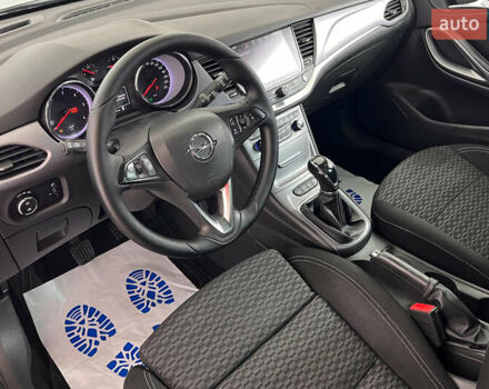 Белый Опель Астра, объемом двигателя 1.6 л и пробегом 181 тыс. км за 10550 $, фото 5 на Automoto.ua