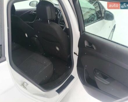 Белый Опель Астра, объемом двигателя 1.6 л и пробегом 227 тыс. км за 7800 $, фото 13 на Automoto.ua