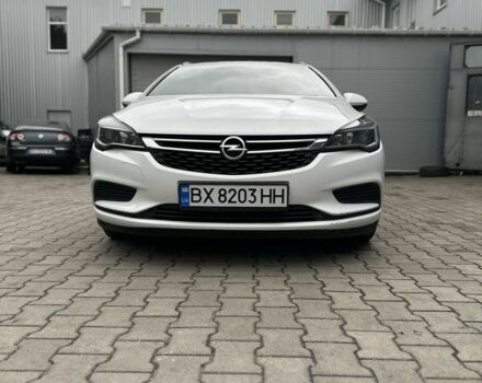 Белый Опель Астра, объемом двигателя 1.6 л и пробегом 247 тыс. км за 9455 $, фото 3 на Automoto.ua