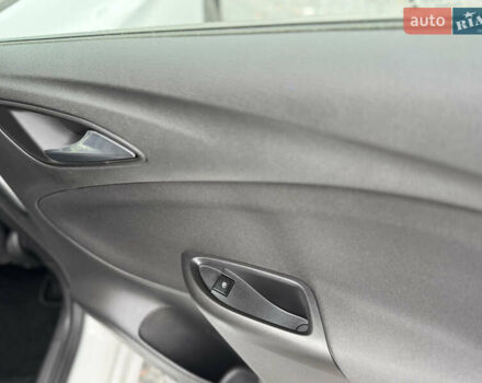 Белый Опель Астра, объемом двигателя 1.6 л и пробегом 182 тыс. км за 9999 $, фото 26 на Automoto.ua