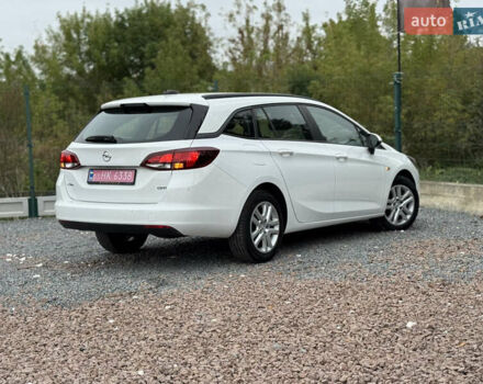 Белый Опель Астра, объемом двигателя 1.6 л и пробегом 182 тыс. км за 9999 $, фото 34 на Automoto.ua