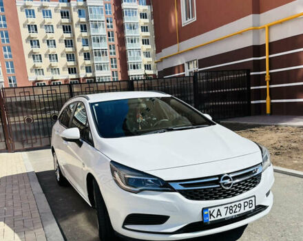 Белый Опель Астра, объемом двигателя 1.6 л и пробегом 205 тыс. км за 9900 $, фото 1 на Automoto.ua