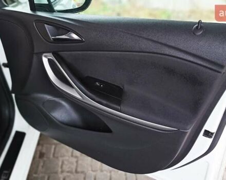 Белый Опель Астра, объемом двигателя 1.6 л и пробегом 160 тыс. км за 11800 $, фото 17 на Automoto.ua