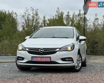 Белый Опель Астра, объемом двигателя 1.6 л и пробегом 182 тыс. км за 9999 $, фото 7 на Automoto.ua