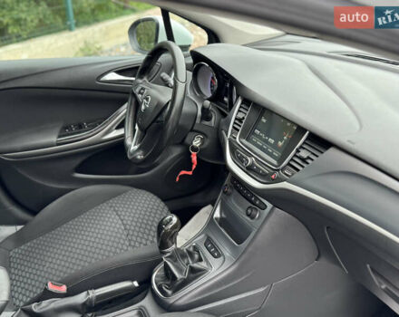 Белый Опель Астра, объемом двигателя 1.6 л и пробегом 182 тыс. км за 9999 $, фото 5 на Automoto.ua