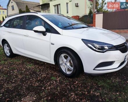 Белый Опель Астра, объемом двигателя 1.6 л и пробегом 184 тыс. км за 10000 $, фото 9 на Automoto.ua