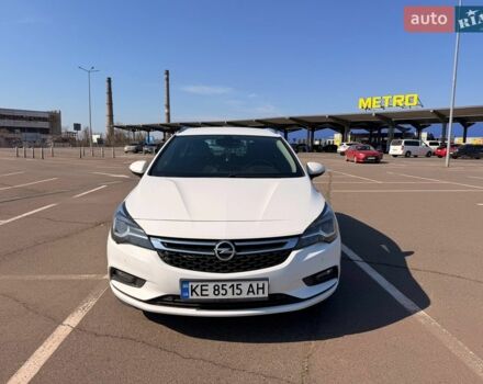 Белый Опель Астра, объемом двигателя 1.6 л и пробегом 212 тыс. км за 10000 $, фото 16 на Automoto.ua