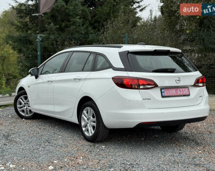 Белый Опель Астра, объемом двигателя 1.6 л и пробегом 182 тыс. км за 9999 $, фото 9 на Automoto.ua
