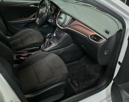 Опель Астра 2017 в Бердичеве на Automoto.ua Белый Опель Астра, объемом двигателя 1.6 л и пробегом 169 тыс. км за 8800 $, фото 17 на Automoto.ua