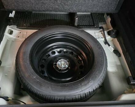 Опель Астра 2017 в Бердичеве на Automoto.ua Белый Опель Астра, объемом двигателя 1.6 л и пробегом 169 тыс. км за 8800 $, фото 15 на Automoto.ua