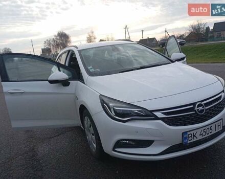 Білий Опель Астра, об'ємом двигуна 1.6 л та пробігом 203 тис. км за 9900 $, фото 1 на Automoto.ua