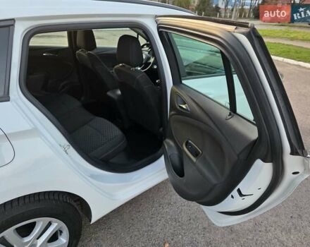 Белый Опель Астра, объемом двигателя 1.6 л и пробегом 178 тыс. км за 9999 $, фото 33 на Automoto.ua