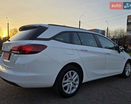 Белый Опель Астра, объемом двигателя 1.6 л и пробегом 178 тыс. км за 9999 $, фото 7 на Automoto.ua