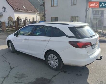 Белый Опель Астра, объемом двигателя 1.6 л и пробегом 175 тыс. км за 10500 $, фото 3 на Automoto.ua