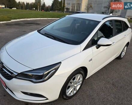 Белый Опель Астра, объемом двигателя 1.6 л и пробегом 178 тыс. км за 9999 $, фото 24 на Automoto.ua