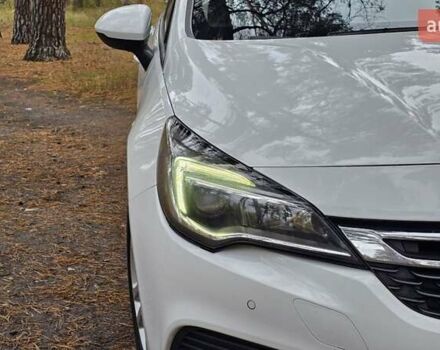 Опель Астра 2018 в Чернигове на Automoto.ua Белый Опель Астра, объемом двигателя 1.6 л и пробегом 248 тыс. км за 8999 $, фото 13 на Automoto.ua
