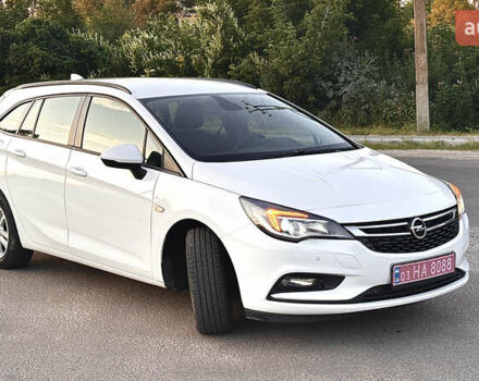 Белый Опель Астра, объемом двигателя 1.6 л и пробегом 205 тыс. км за 12795 $, фото 7 на Automoto.ua