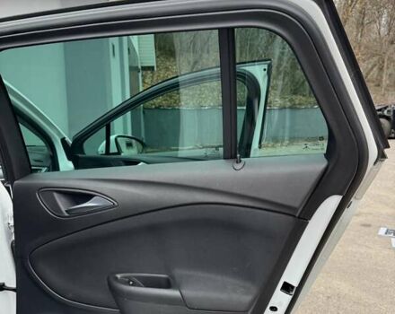 Белый Опель Астра, объемом двигателя 1.6 л и пробегом 223 тыс. км за 11000 $, фото 37 на Automoto.ua