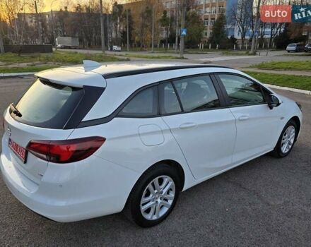 Белый Опель Астра, объемом двигателя 1.6 л и пробегом 178 тыс. км за 9999 $, фото 6 на Automoto.ua