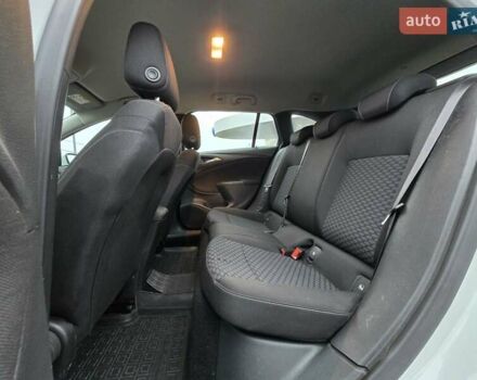 Белый Опель Астра, объемом двигателя 1.6 л и пробегом 132 тыс. км за 11500 $, фото 9 на Automoto.ua