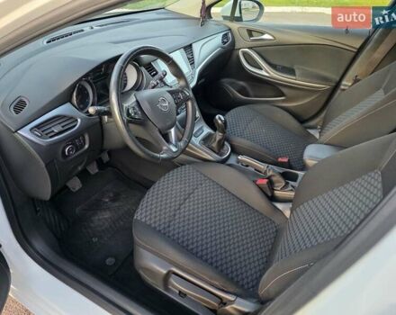 Белый Опель Астра, объемом двигателя 1.6 л и пробегом 178 тыс. км за 9999 $, фото 28 на Automoto.ua