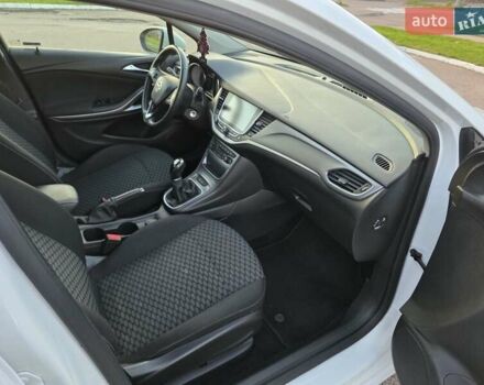 Белый Опель Астра, объемом двигателя 1.6 л и пробегом 178 тыс. км за 9999 $, фото 32 на Automoto.ua