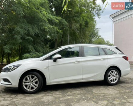 Белый Опель Астра, объемом двигателя 1.6 л и пробегом 221 тыс. км за 10600 $, фото 6 на Automoto.ua