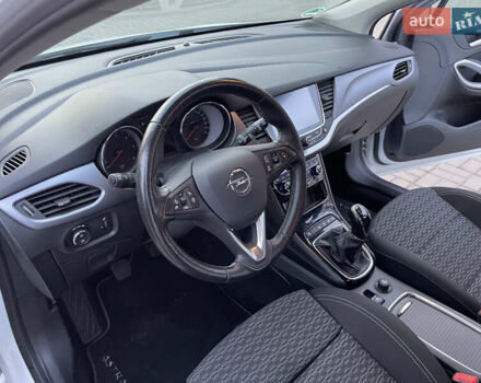 Білий Опель Астра, об'ємом двигуна 1.6 л та пробігом 189 тис. км за 10999 $, фото 18 на Automoto.ua