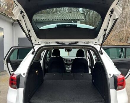 Белый Опель Астра, объемом двигателя 1.6 л и пробегом 223 тыс. км за 11000 $, фото 24 на Automoto.ua