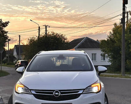 Белый Опель Астра, объемом двигателя 1.6 л и пробегом 205 тыс. км за 12795 $, фото 8 на Automoto.ua