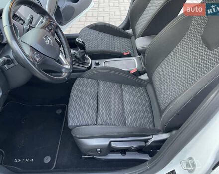 Білий Опель Астра, об'ємом двигуна 1.6 л та пробігом 189 тис. км за 10999 $, фото 16 на Automoto.ua