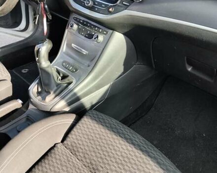 Белый Опель Астра, объемом двигателя 1.6 л и пробегом 175 тыс. км за 10500 $, фото 6 на Automoto.ua