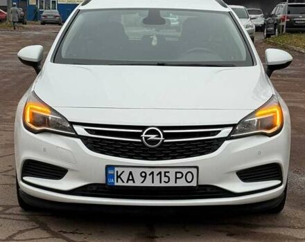 Белый Опель Астра, объемом двигателя 1.6 л и пробегом 248 тыс. км за 9700 $, фото 5 на Automoto.ua