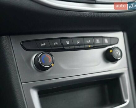 Белый Опель Астра, объемом двигателя 1.6 л и пробегом 132 тыс. км за 11500 $, фото 18 на Automoto.ua