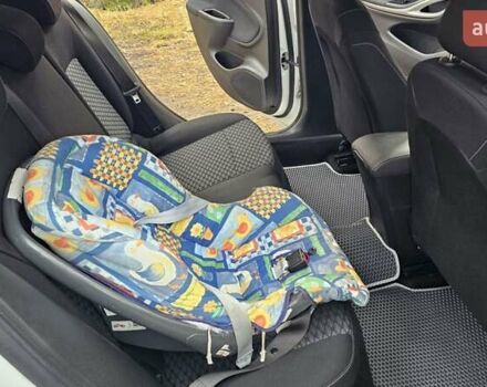 Опель Астра 2018 в Чернигове на Automoto.ua Белый Опель Астра, объемом двигателя 1.6 л и пробегом 248 тыс. км за 8999 $, фото 31 на Automoto.ua