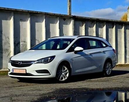 Білий Опель Астра, об'ємом двигуна 1.6 л та пробігом 132 тис. км за 12000 $, фото 4 на Automoto.ua