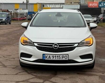 Белый Опель Астра, объемом двигателя 1.6 л и пробегом 248 тыс. км за 9700 $, фото 3 на Automoto.ua